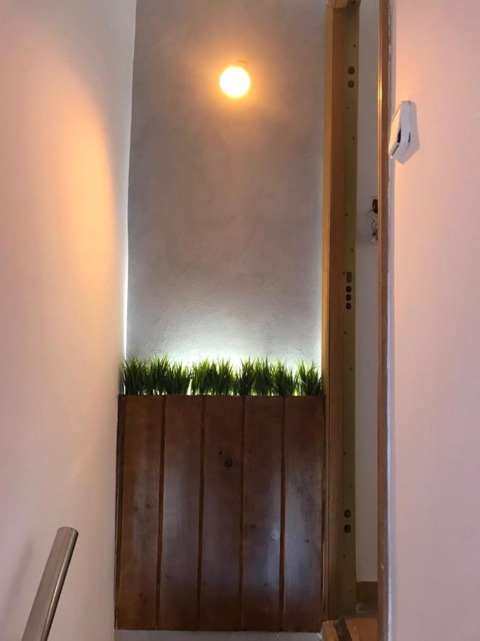 Piso Centrico Con Parking A 20Min De Barcelona Appartement Terrassa Buitenkant foto