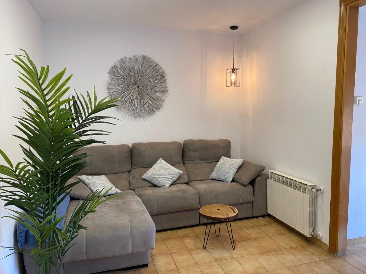 Piso Centrico Con Parking A 20Min De Barcelona Appartement Terrassa Buitenkant foto